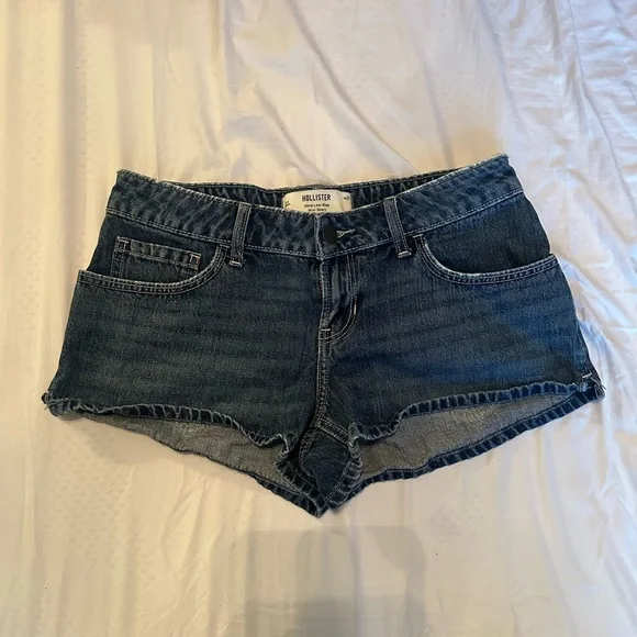 Hollister Ultra low rise mini short - Picture 1 of 3